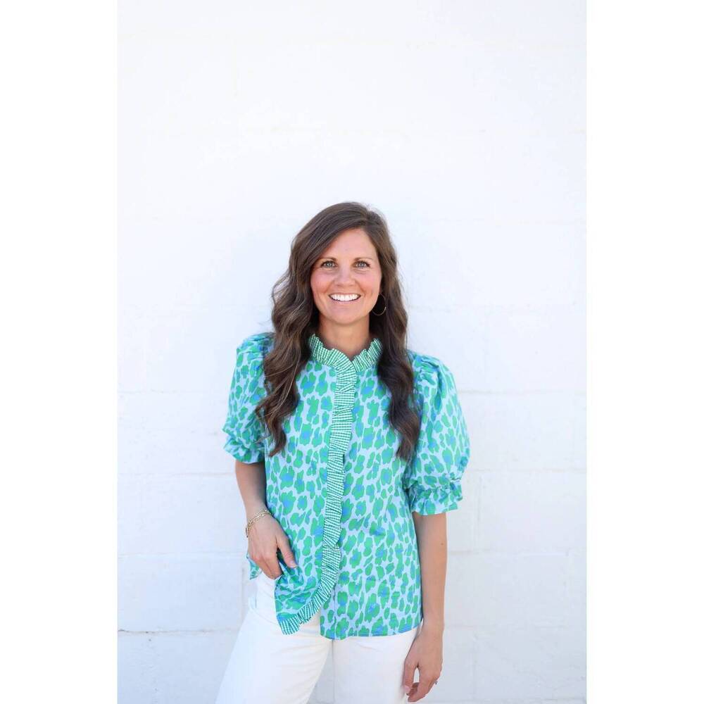 NEW ENTRO luca leopard blouse in green - Picture 6 of 10